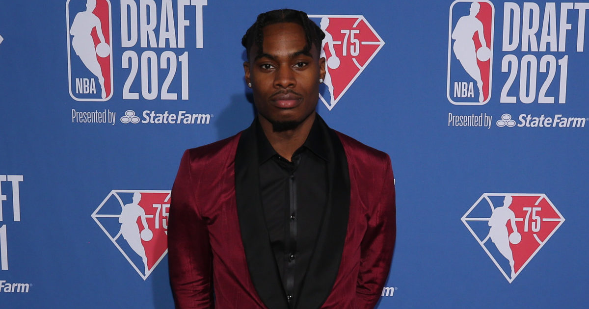 With the 9th Pick, The Sacramento Kings Select Davion Mitchell - The Kings  Herald