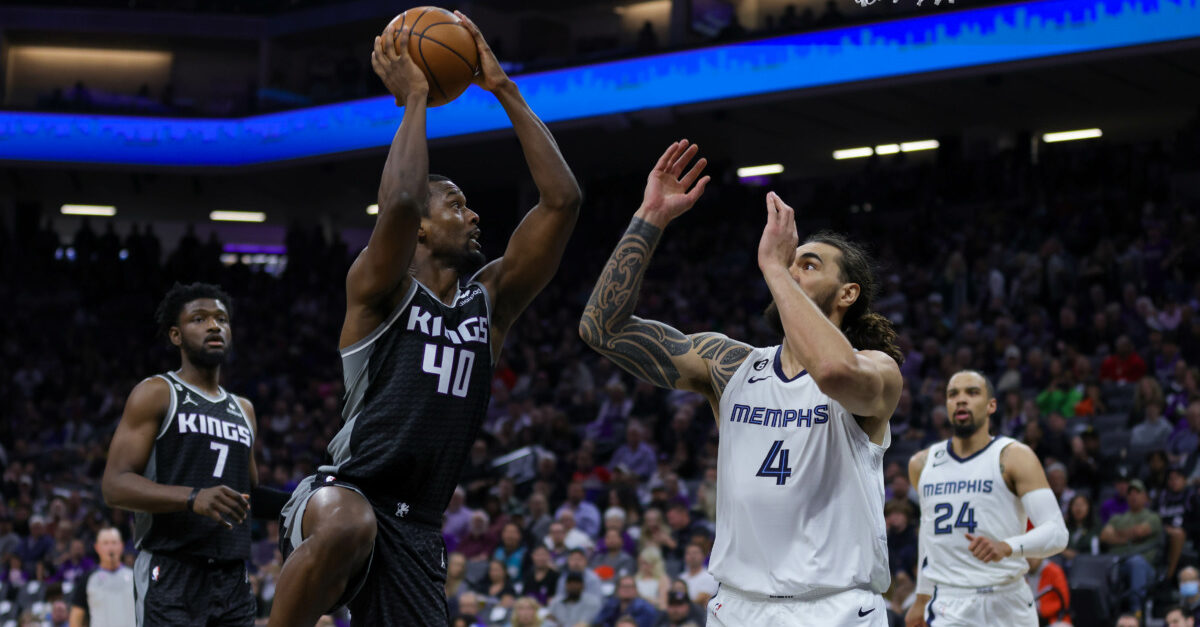 Sacramento Kings Strike Out On Star Trades, But Pressure On GM Keeps  Building