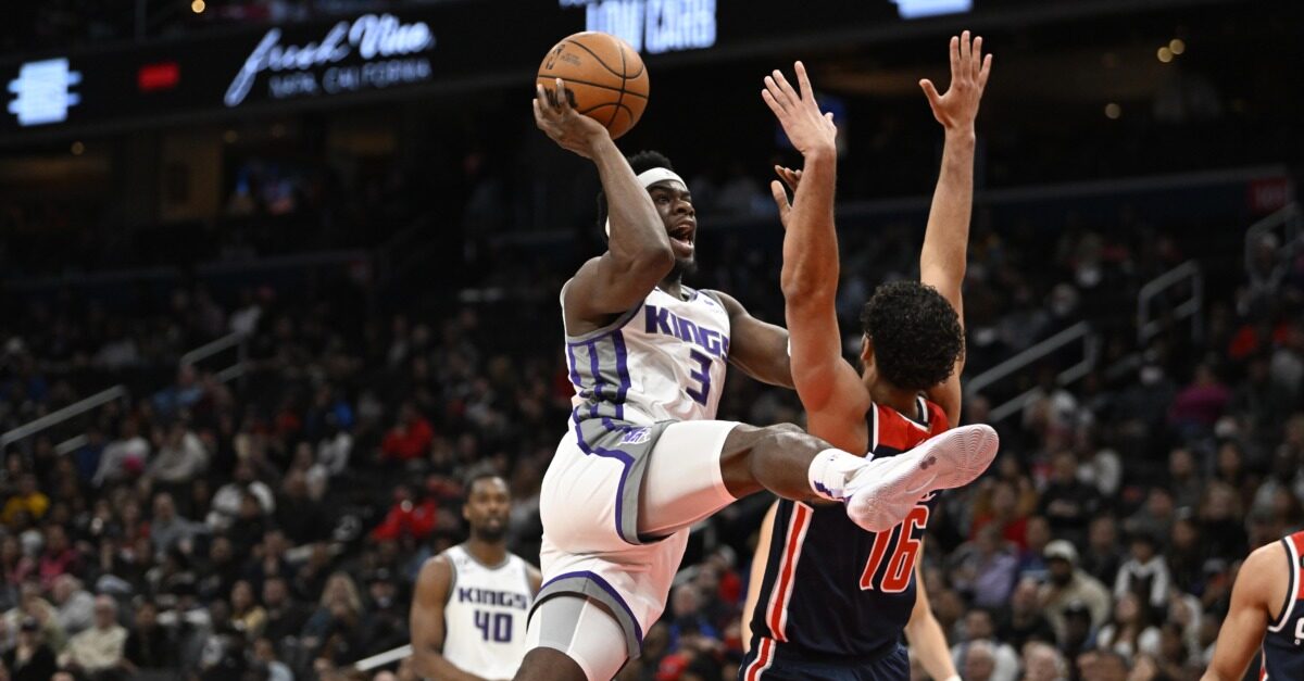 Sacramento Kings - Rajon Rondo adds his name to another record in Kings  history!