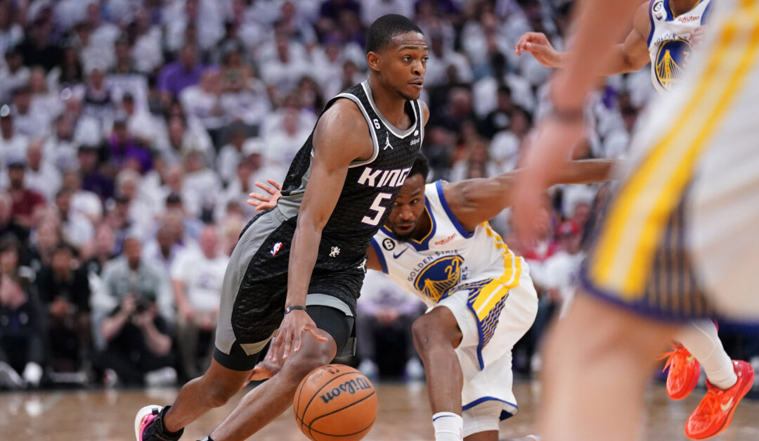 Kings 126, Warriors 123: Fox and Monk lead Kings to victory in Game 1