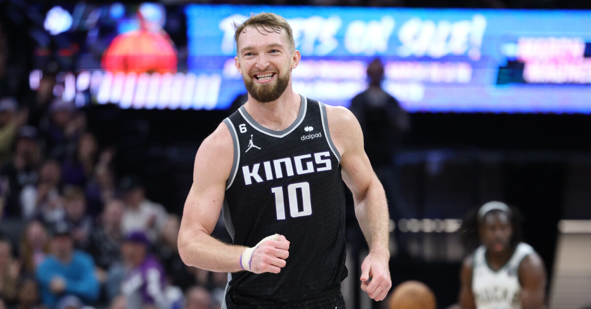 Domantas Sabonis shows why Kings traded for him in debut, plays