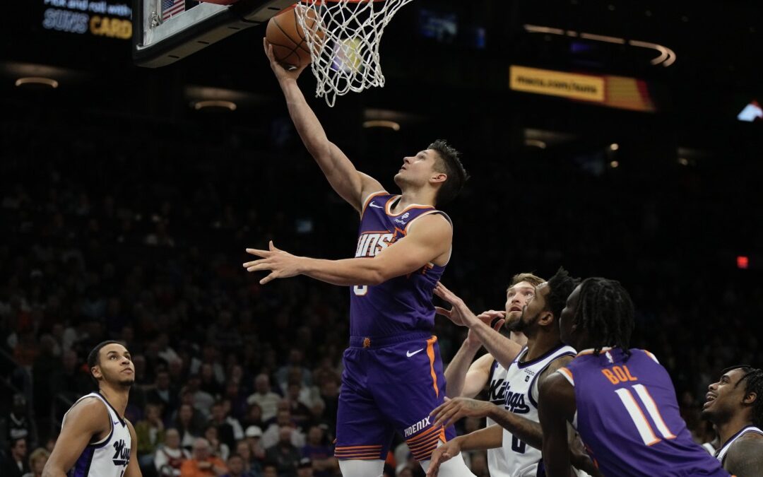 Suns 130, Kings 125: Sacramento gets out-dueled in the desert