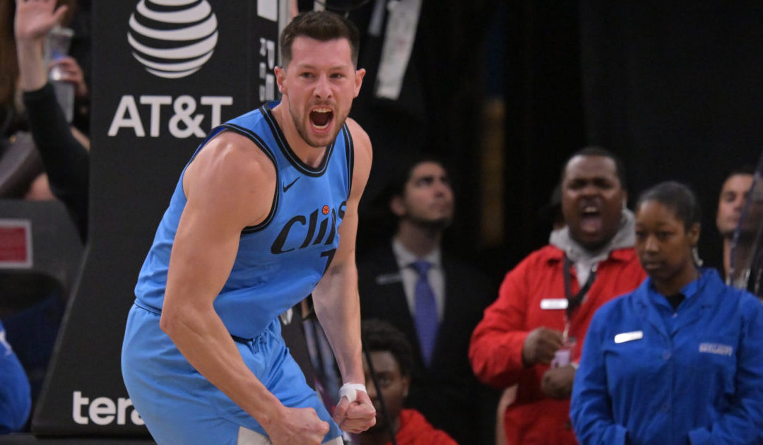 Kings sign Drew Eubanks to one-year deal