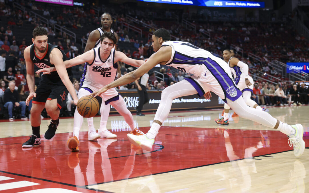 Kings lose to Rockets and Keegan Murray leaves game with injury
