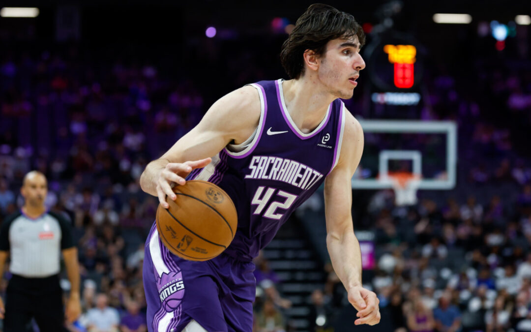 Maxime Raynaud Named Western Conference Rookie of the Month