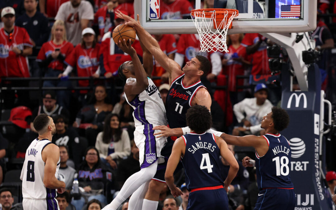 Kings Open Season With a Disjointed Thud in 121-96 Loss to Clippers